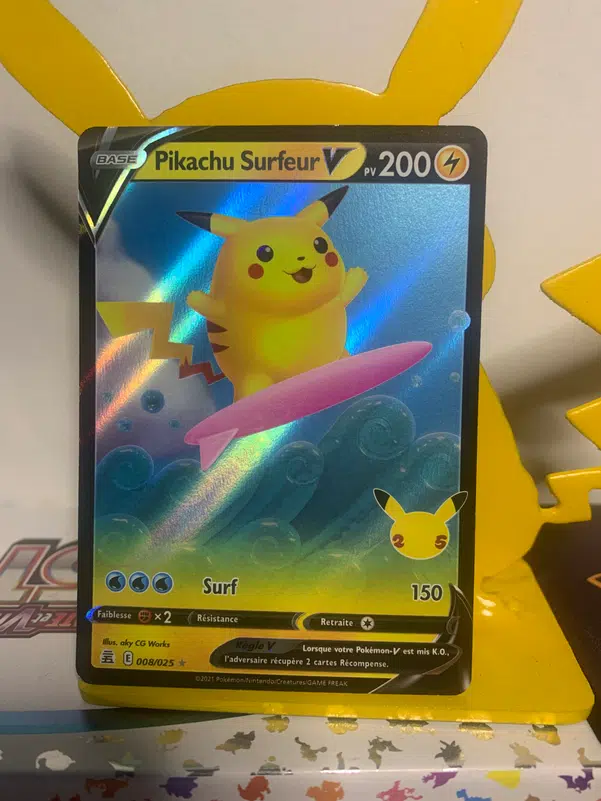 Voggt Buy Pikachu Surfeur V 008 025