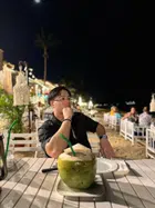 Avatar image of PeterLeBenevole