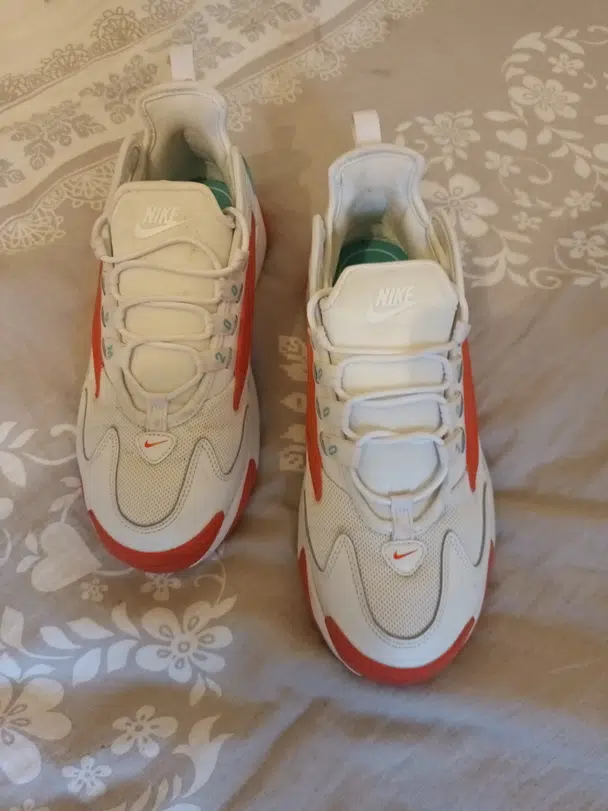 nike zoom 2000 orange