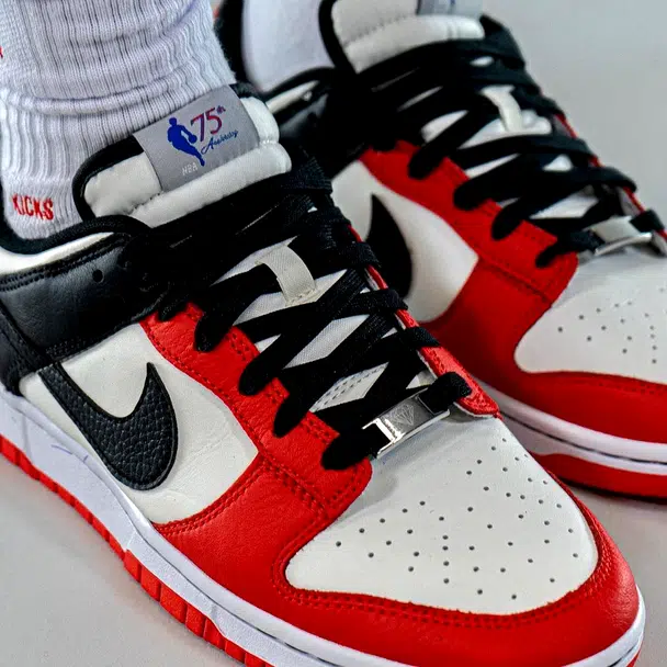 Voggt - buy Nike | Dunk Low Chicago (GS) | Rouge | 36,5
