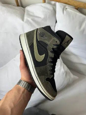 Live Sneakers Used à partir de 1 euros " Jordan,Dunk,AirMax,New Balance"