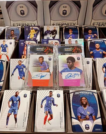 PANINI ETERNITY ! Les BLEUS de retour ! Platini ! Zidane ! Mbappé ! Cherki ! Doué !