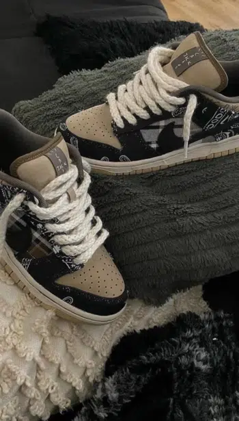 Sneakers & Streetwear💫