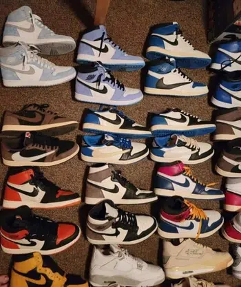 +30 SNEAKERS PDD 1€ (GIVEWAY) (J1,3,4,5,6/AIRMAX 95,97/DUNK LOW,HIGH ECT…