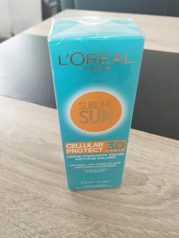 SOIN DES CHEVEUX, CREME SOLAIRE (PDD 1€) GIFT