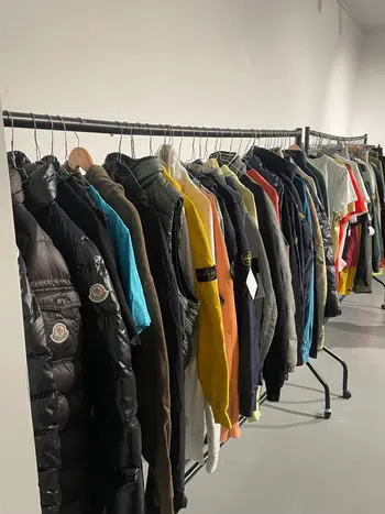 Golden days 25 euro (stussy , prada , Gucci , burberry , Nike , bape……)