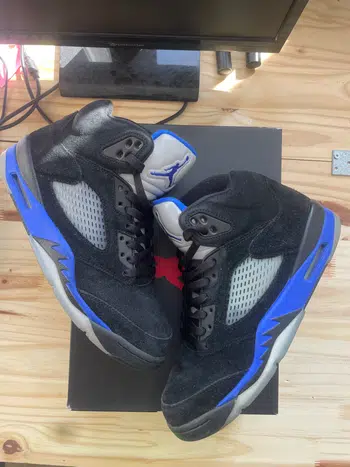 🤩 LIVE SNEAKERS à 1€ + GIVEAWAY / +20 Paires de Jordan à 1€ prix de départ + GIVEWAYS !